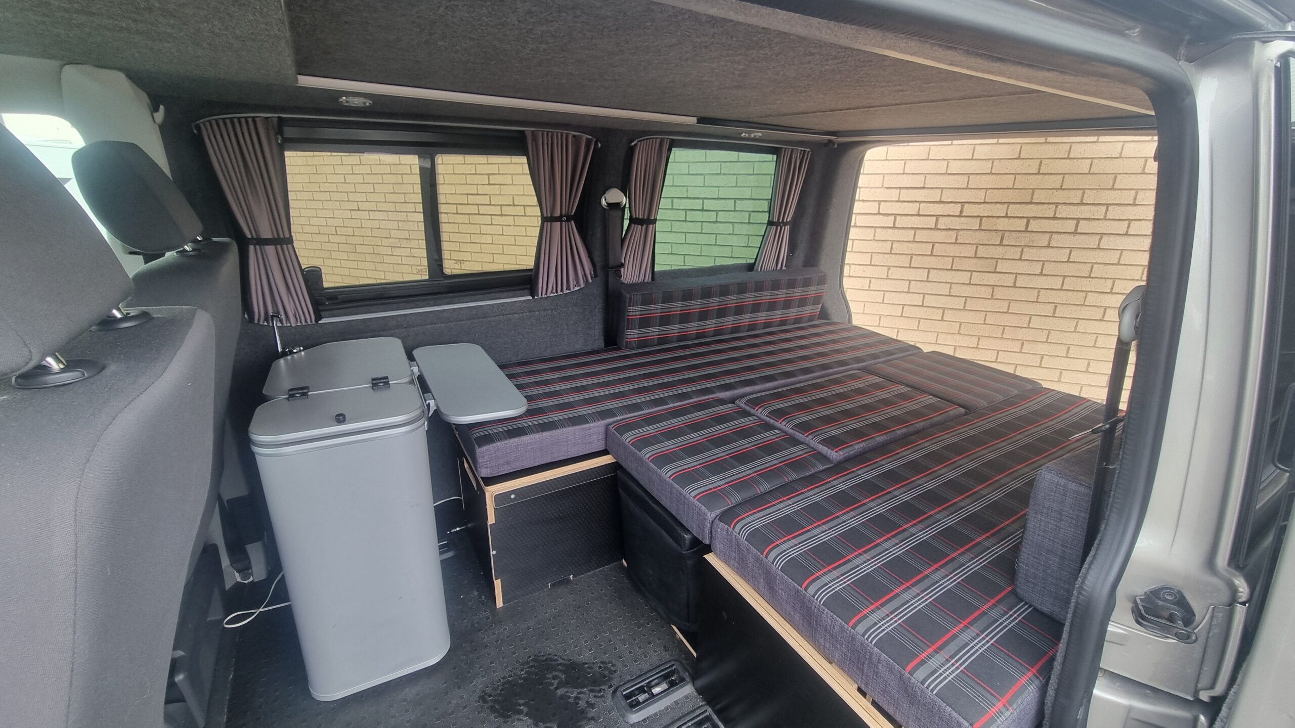 Volkswagen Transporter - Image 5