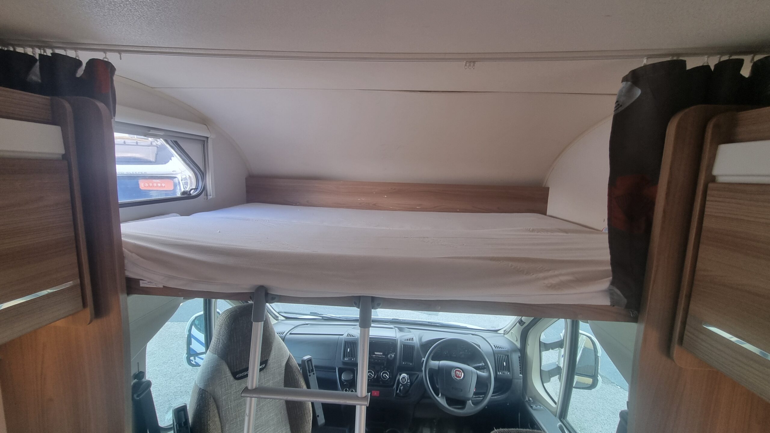 Swift Escape 624 - Image 12