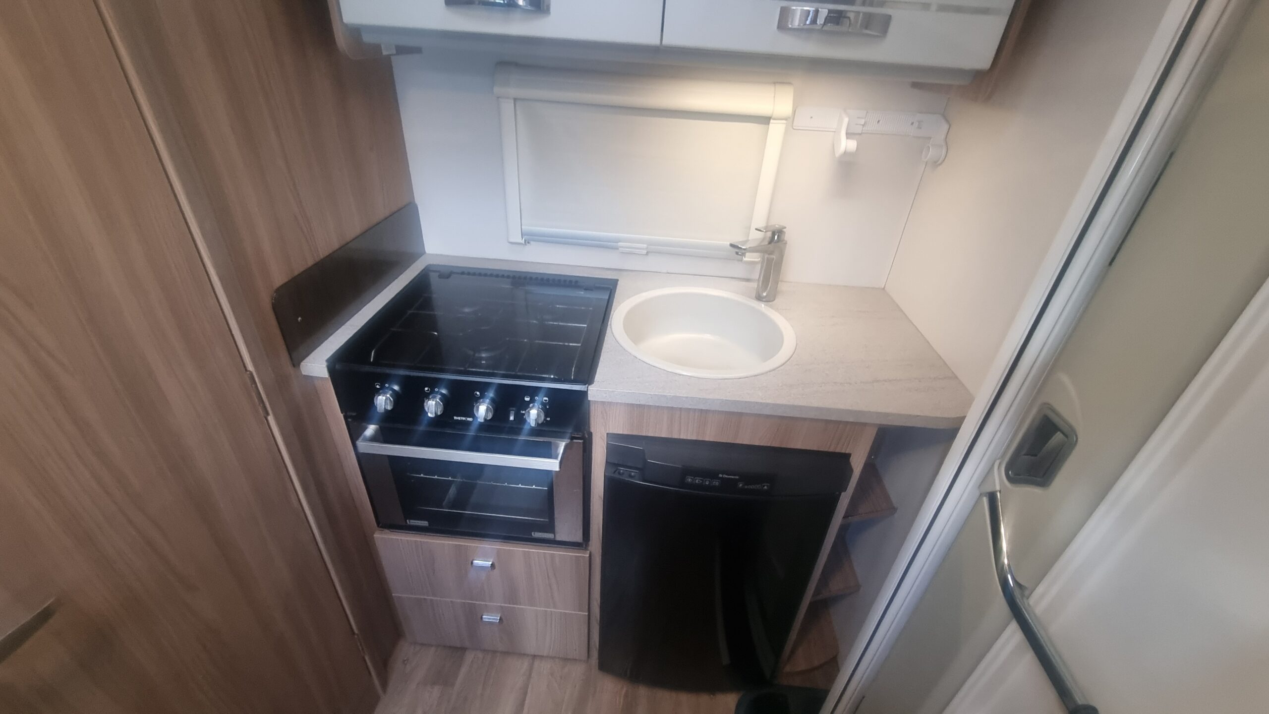 Swift Escape 624 - Image 13