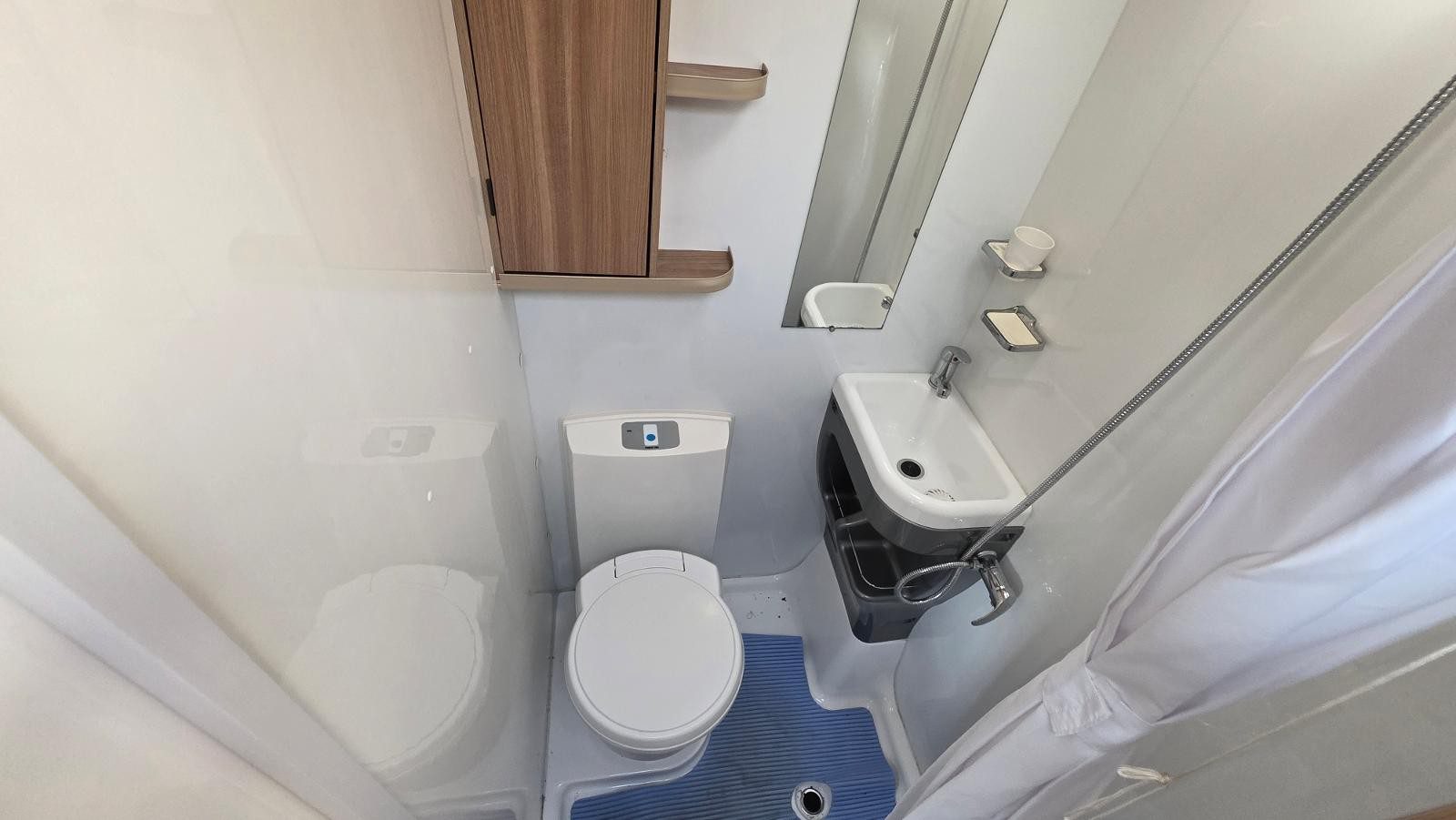 Bailey Approach 665 - Image 13