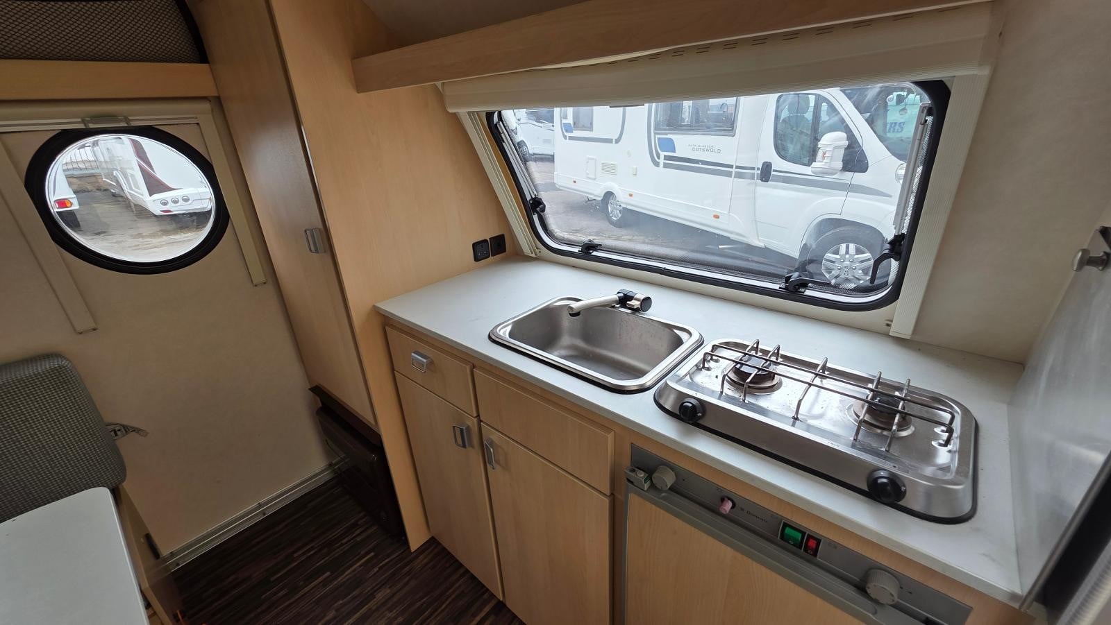Knaus T@B 320 RS - Image 10