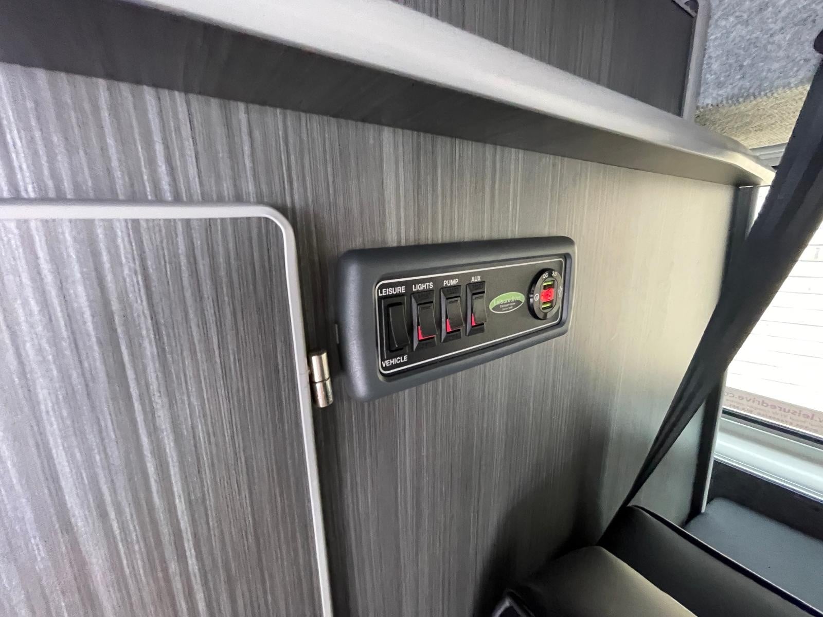 Volkswagen Transporter Leisuredrive - Image 15