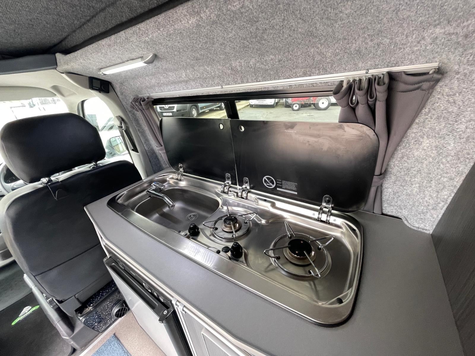 Volkswagen Transporter Leisuredrive - Image 18