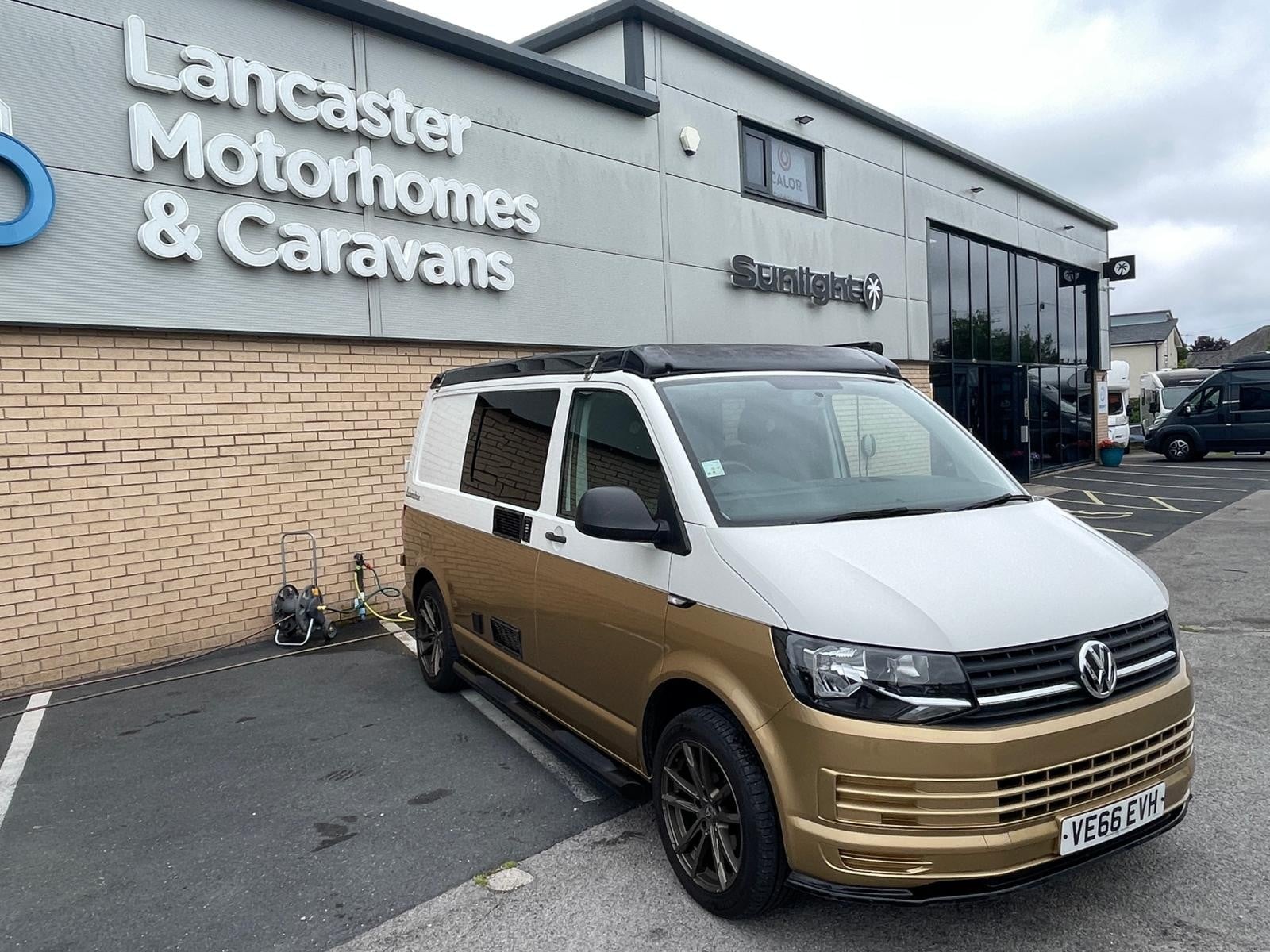 Volkswagen Transporter Leisuredrive - Image 4