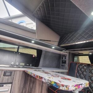 Volkswagen Transporter T28 - Image 9