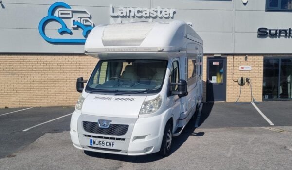 Auto Sleeper Broadway