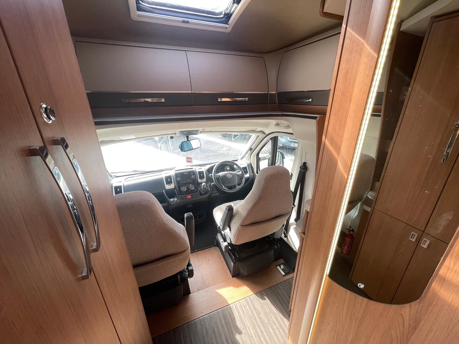 Auto Trail Apache 634 - Image 9