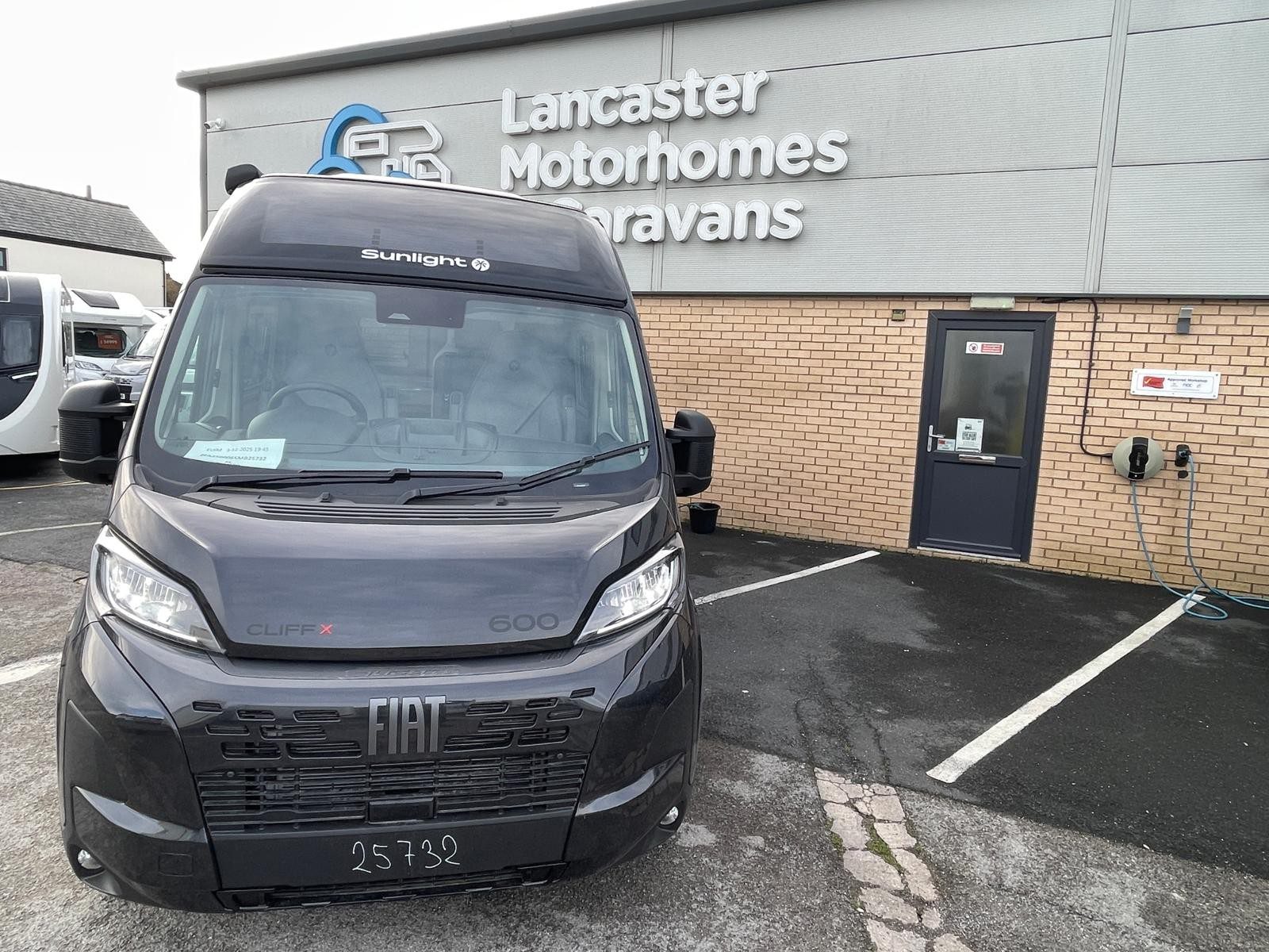 Sunlight Cliff 600 X Adventure - Image 3