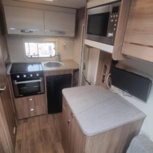 Swift Escape 624 - Image 11