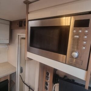 Swift Escape 624 - Image 12