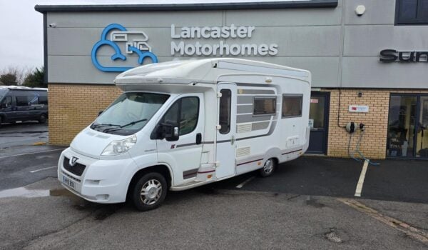 Auto Sleeper Broadway