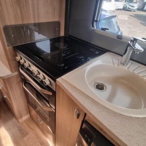 Bessacarr 494 - Image 11