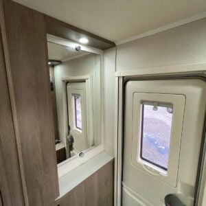 Compass Capiro 482 - Image 11