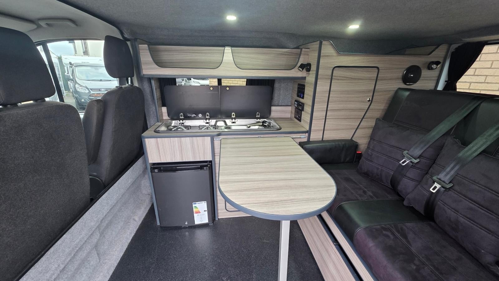 Ford Custom Camper - Image 11