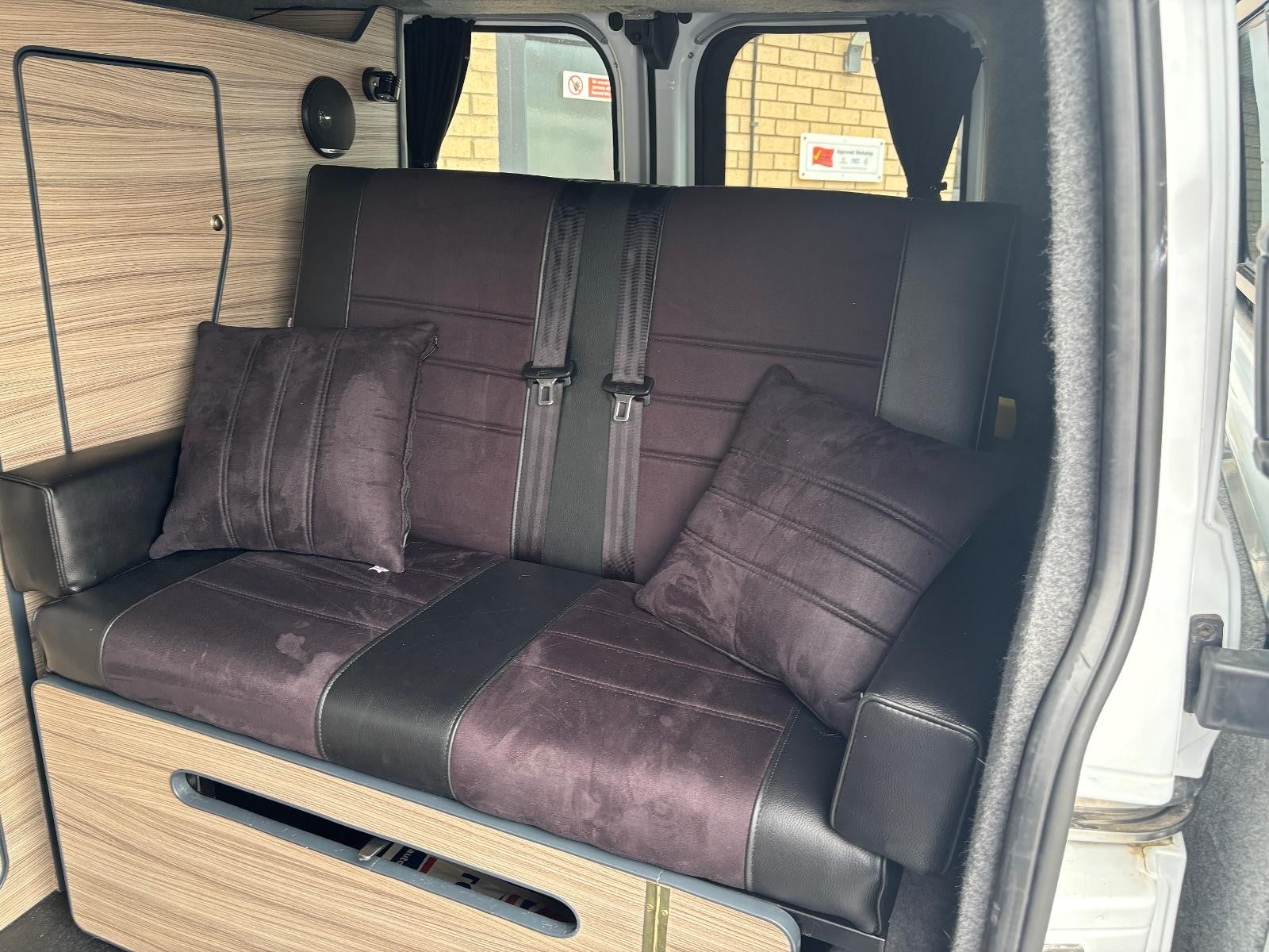 Ford Custom Camper - Image 13