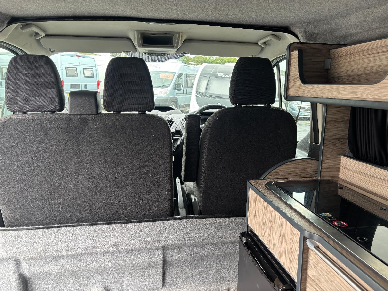 Ford Custom Camper - Image 18