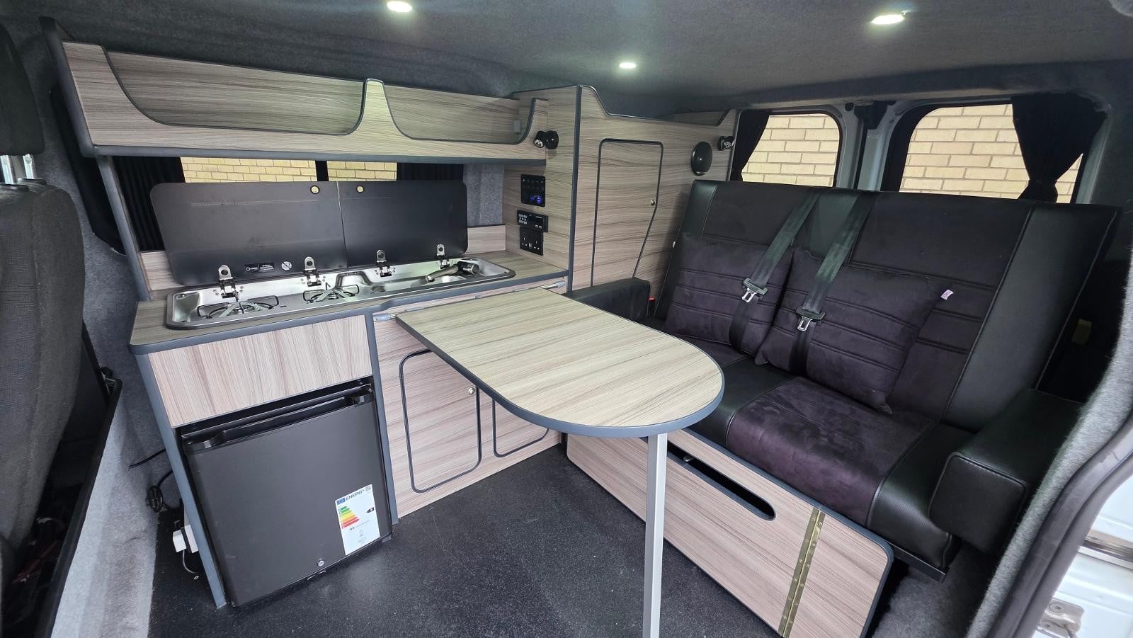 Ford Custom Camper - Image 10