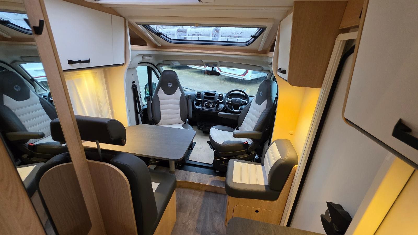 Sunlight V60 Adventure - Image 13