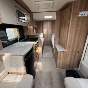 Swift Challenger Windermere 565 - Image 8
