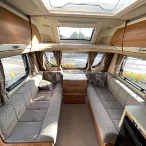 Swift Conqueror 565 4b - Image 4