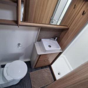 Bailey Phoenix 440 - Image 11