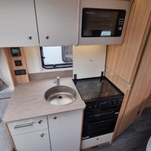 Bailey Phoenix 440 - Image 5