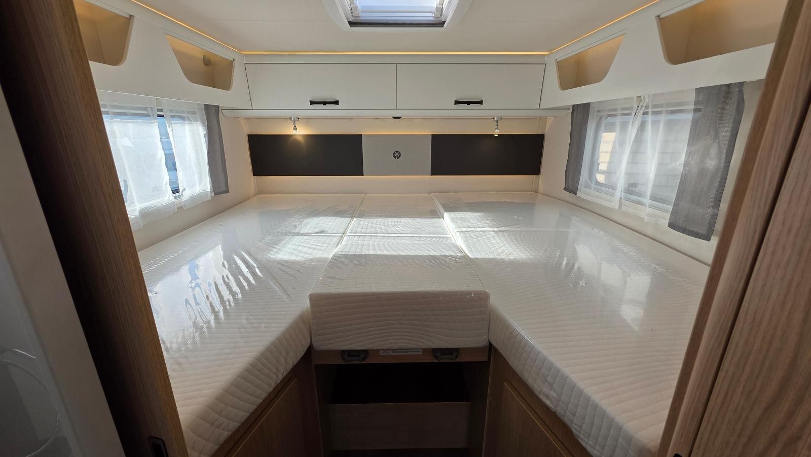 Sunlight T68C Adventure - Image 11