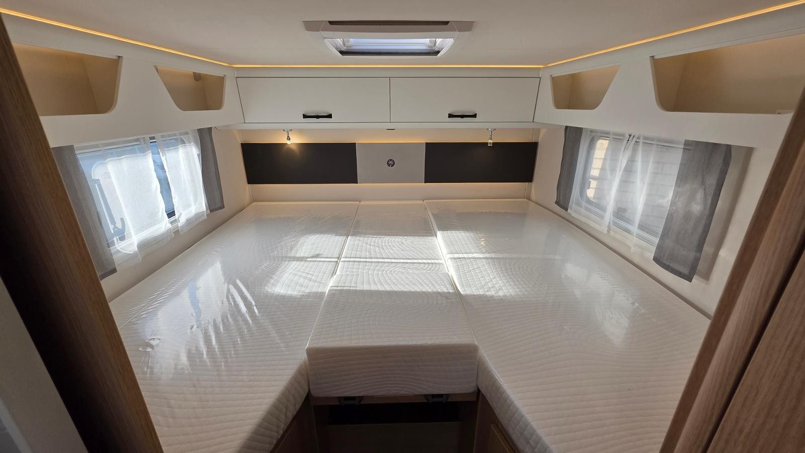 Sunlight T68C Adventure - Image 12