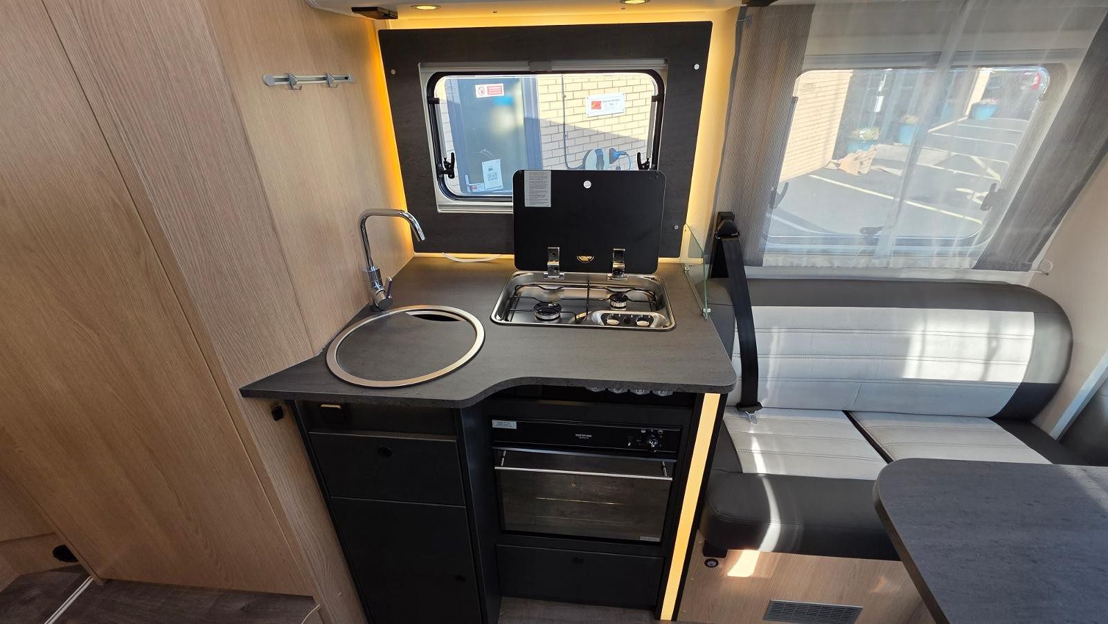 Sunlight T68C Adventure - Image 9