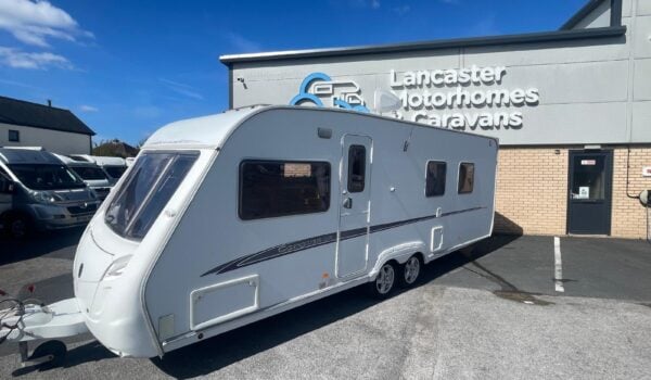 Swift Conqueror 645 Lux