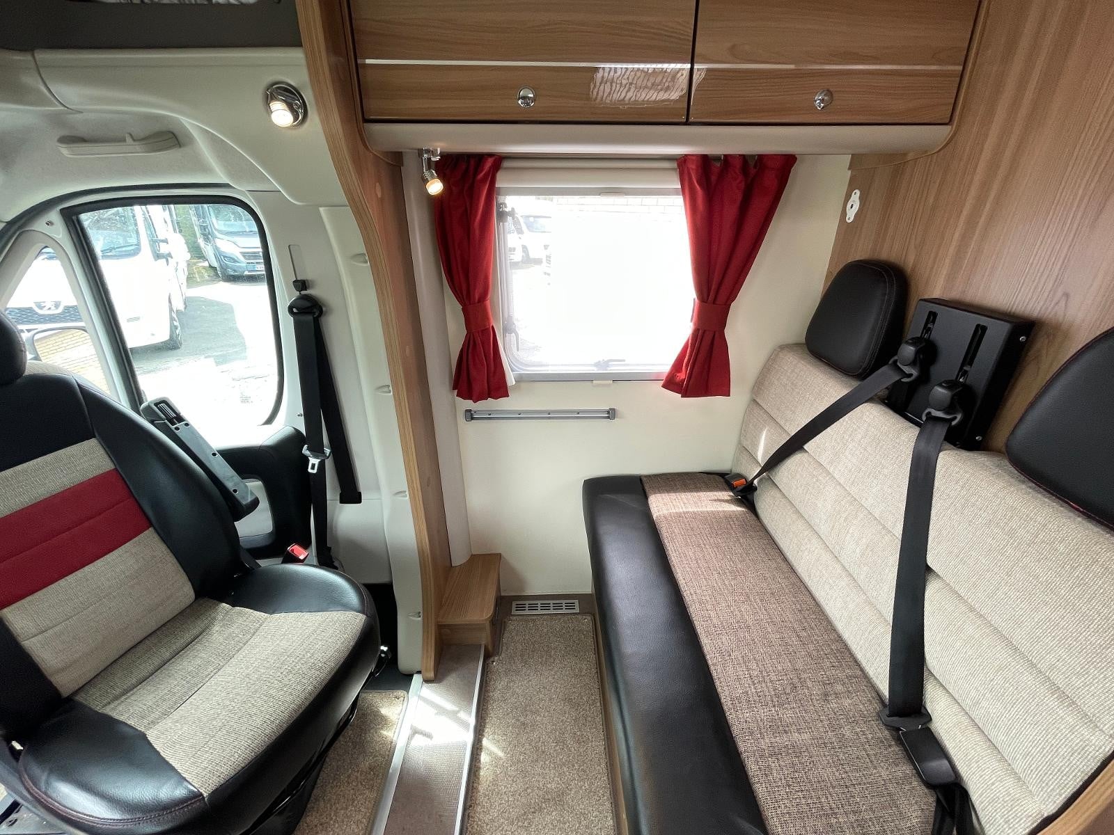 Bailey Advance 615 - Image 13