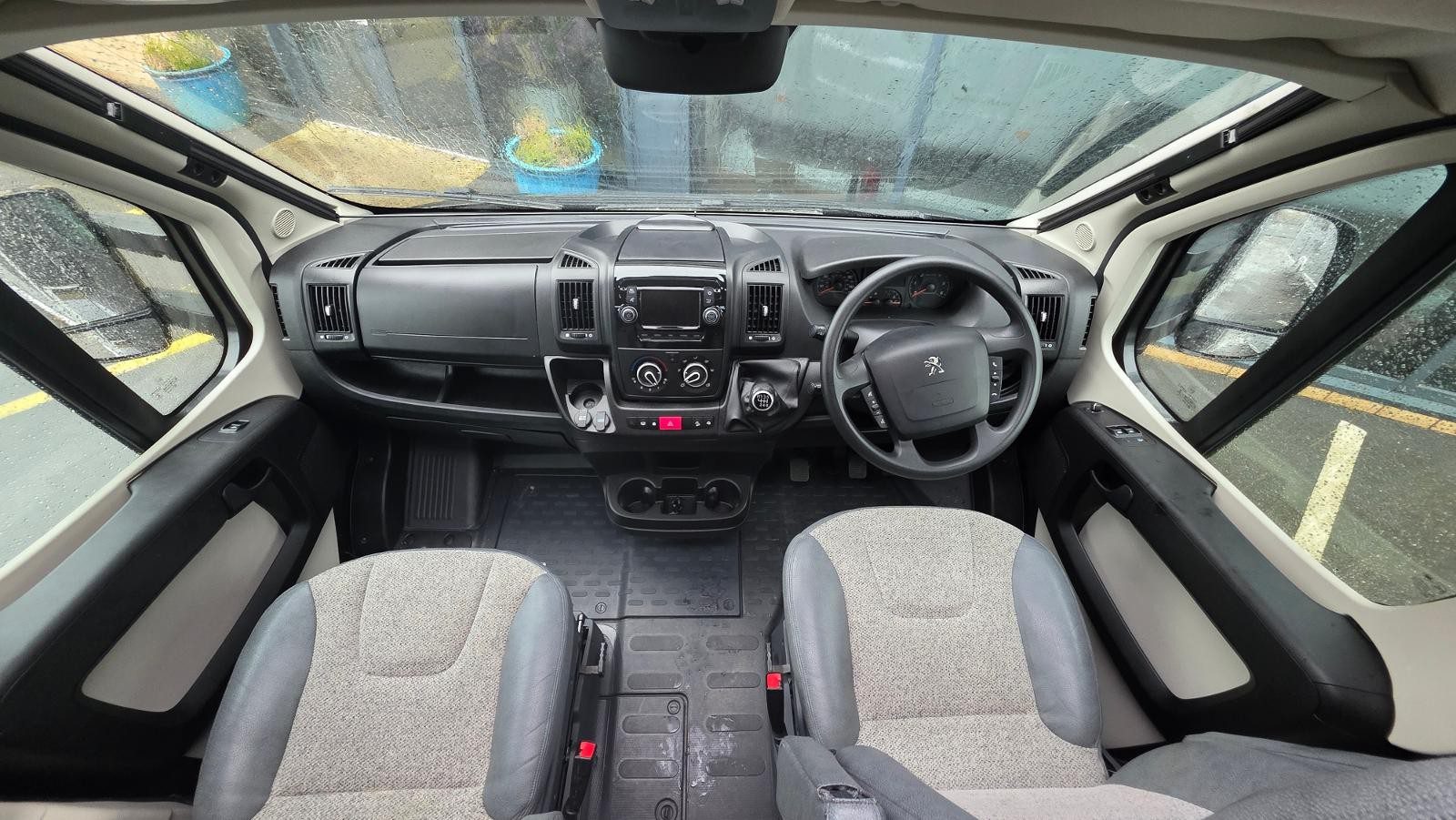 Bailey Autograph 744 - Image 4