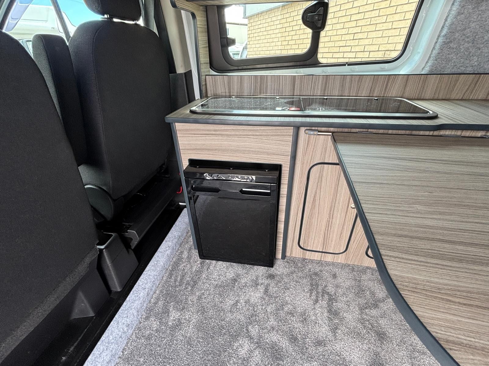 Ford Transit Custom LWB - Image 11