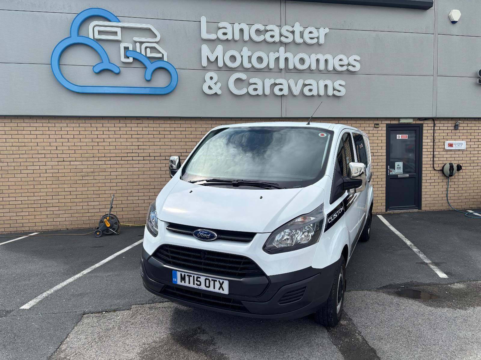Ford Transit Custom LWB - Image 3