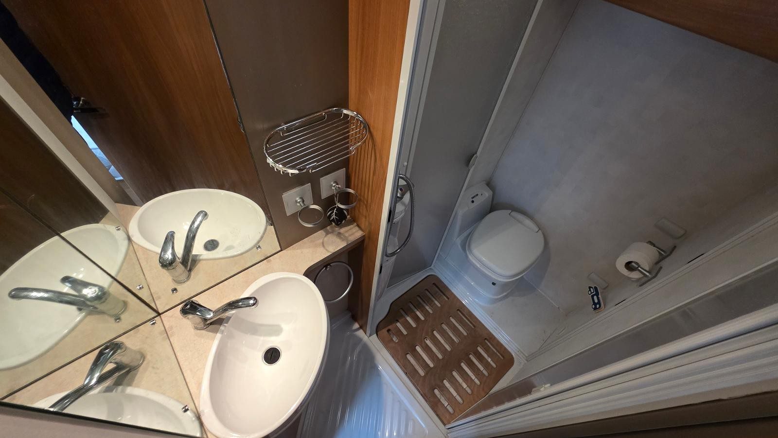 Swift Bolero 680 FB - Image 13