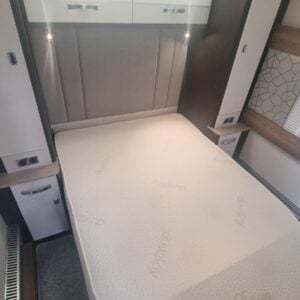 Swift Conqueror 560 - Image 11