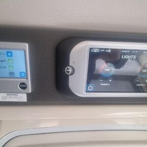 Swift Conqueror 560 - Image 9