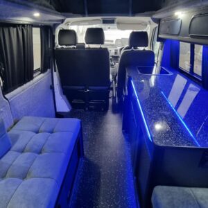 Volkswagen Transporter T30 LWB - Image 9