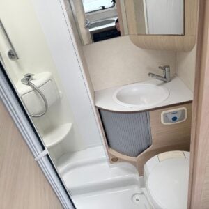Adria Coral Compact - Image 10