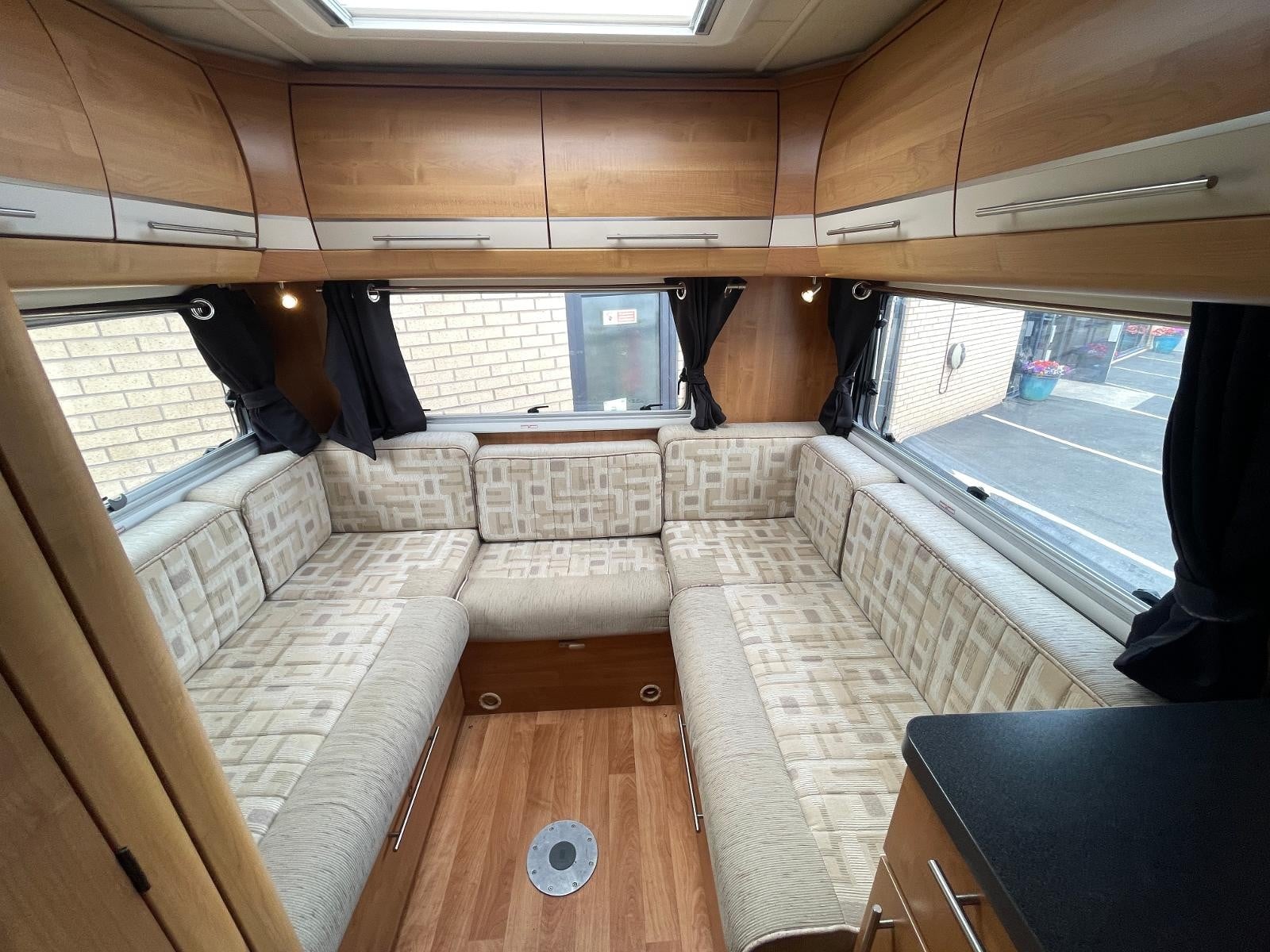 Auto Trail Apache 700 - Image 20