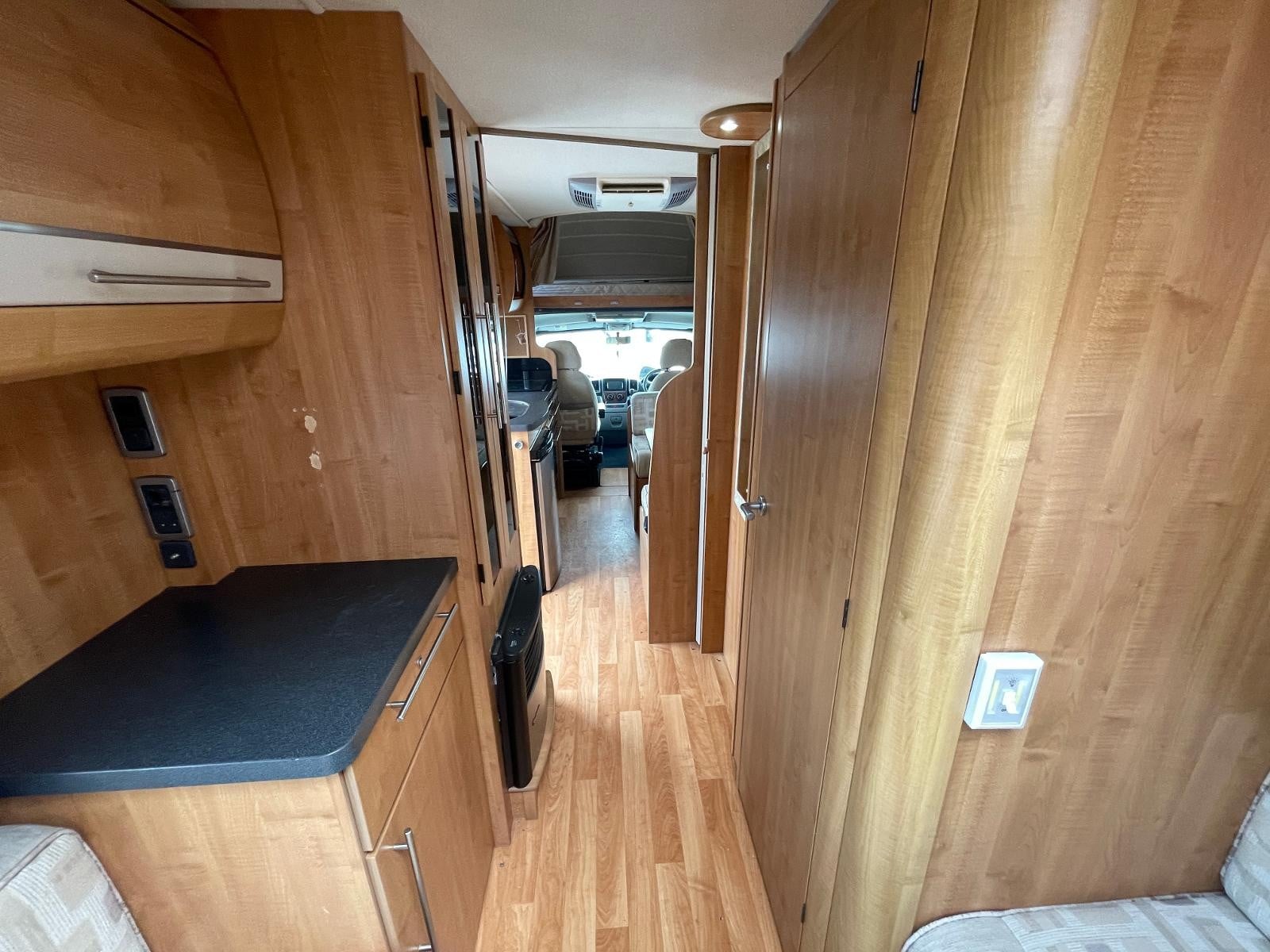 Auto Trail Apache 700 - Image 22