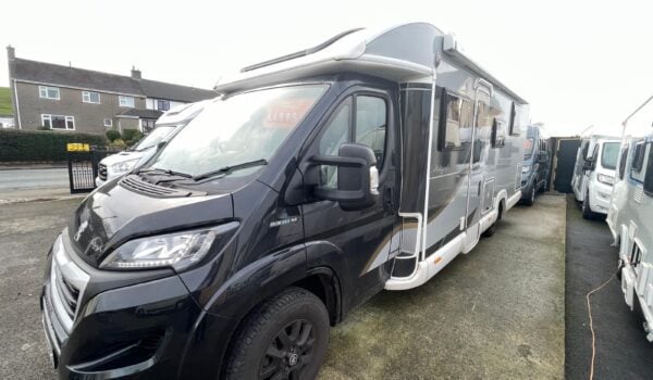 Bailey Autograph 794I