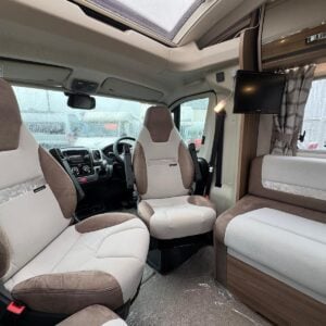 Swift Bolero 612 - Image 7
