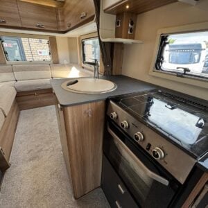 Swift Escape 674 - Image 12