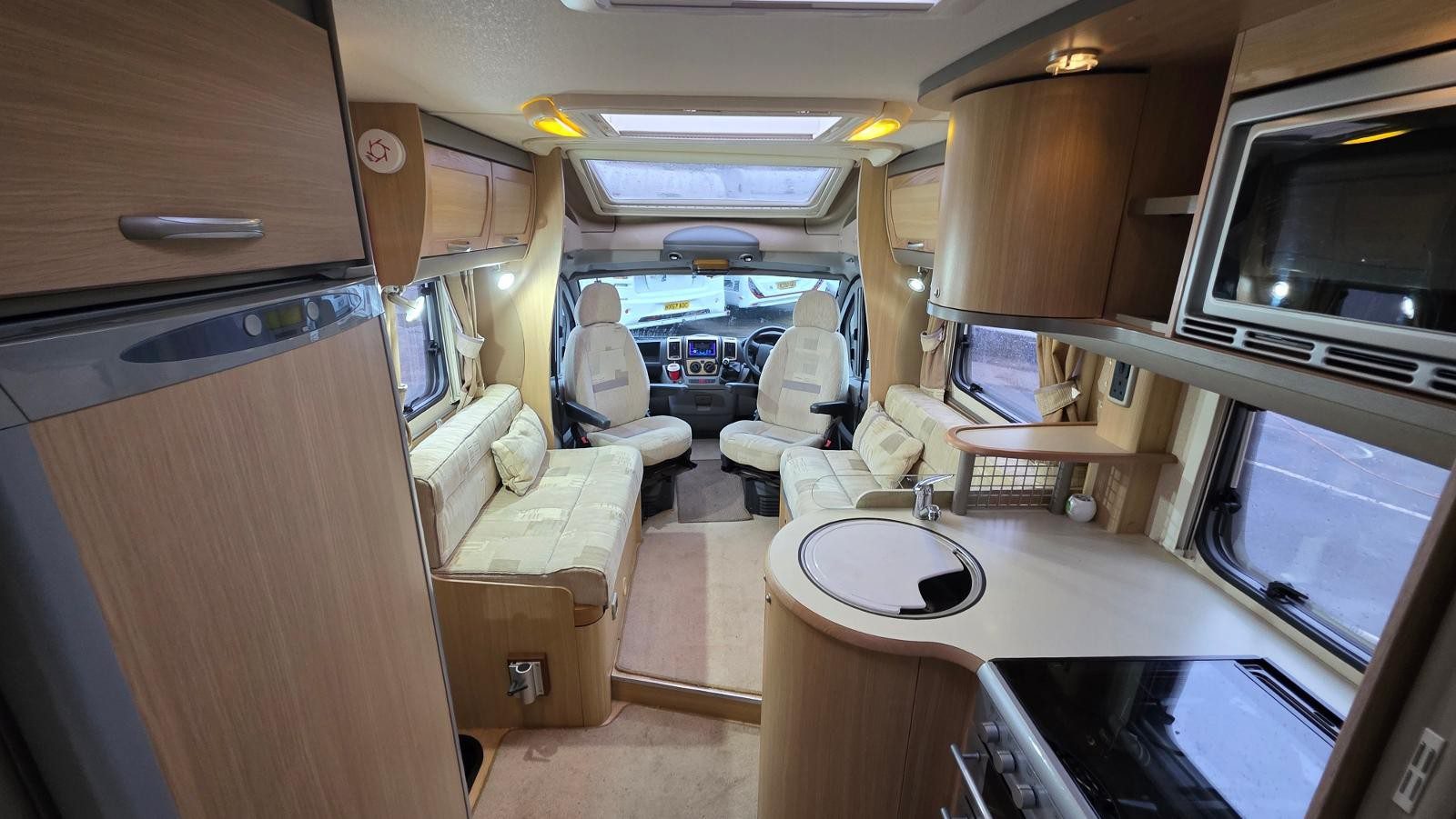 Bessacarr e560 - Image 12