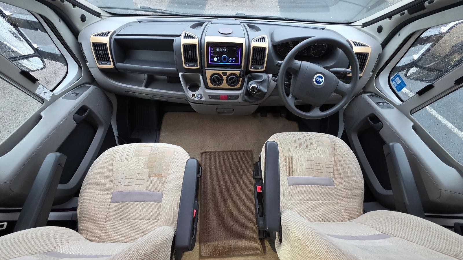 Bessacarr e560 - Image 4