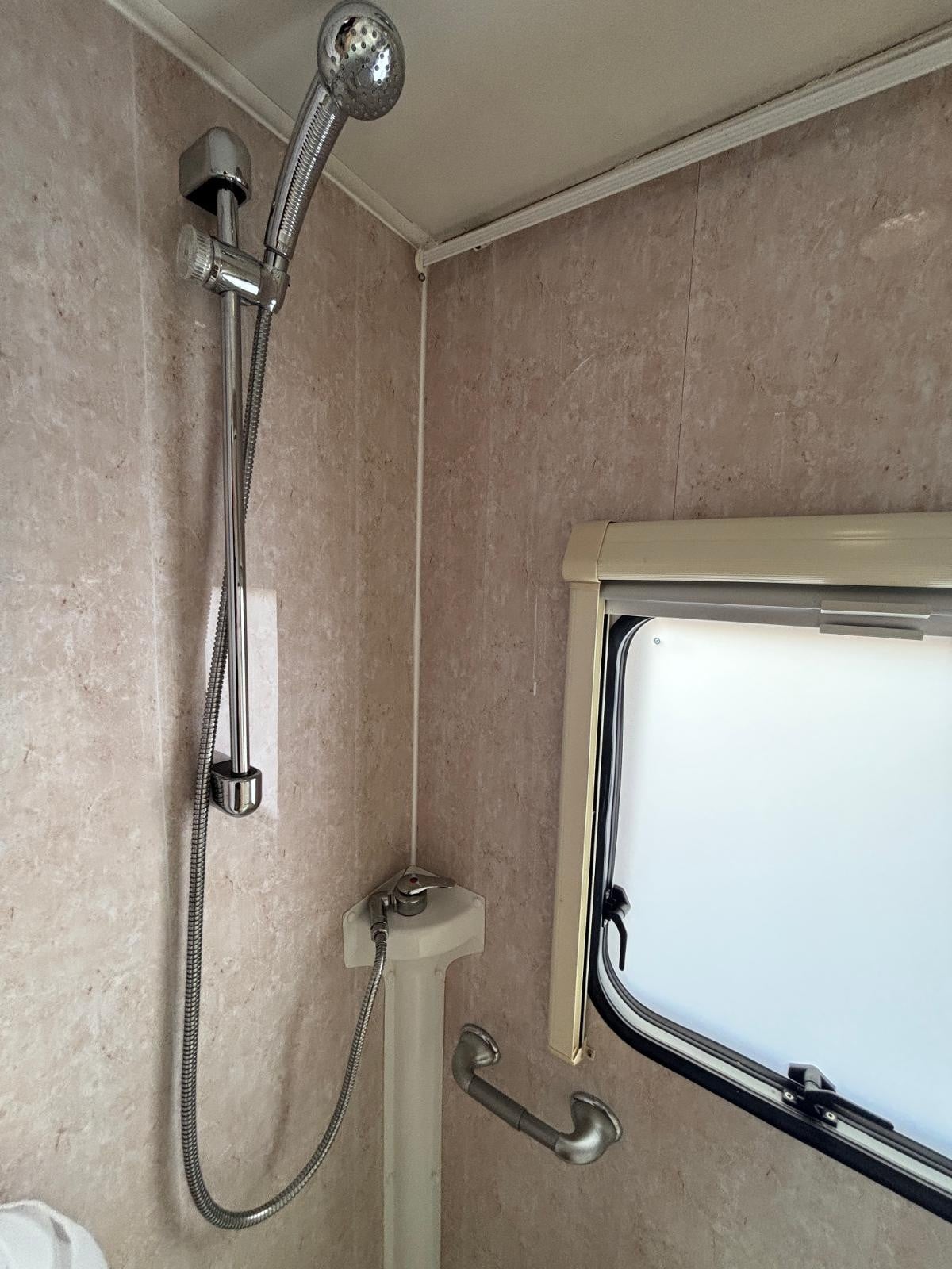 Elddis Autoquest 120 - Image 22
