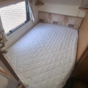 Elddis Majestic 155 - Image 10