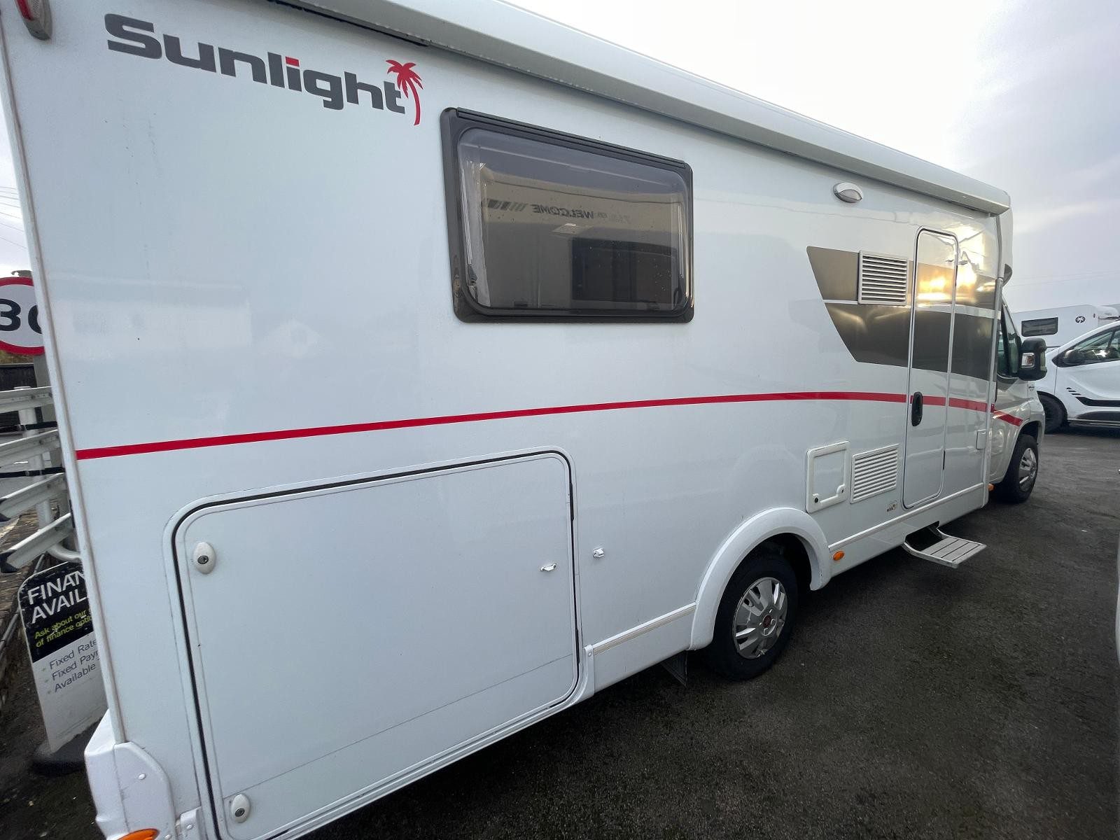 Sunlight T69L - Image 4