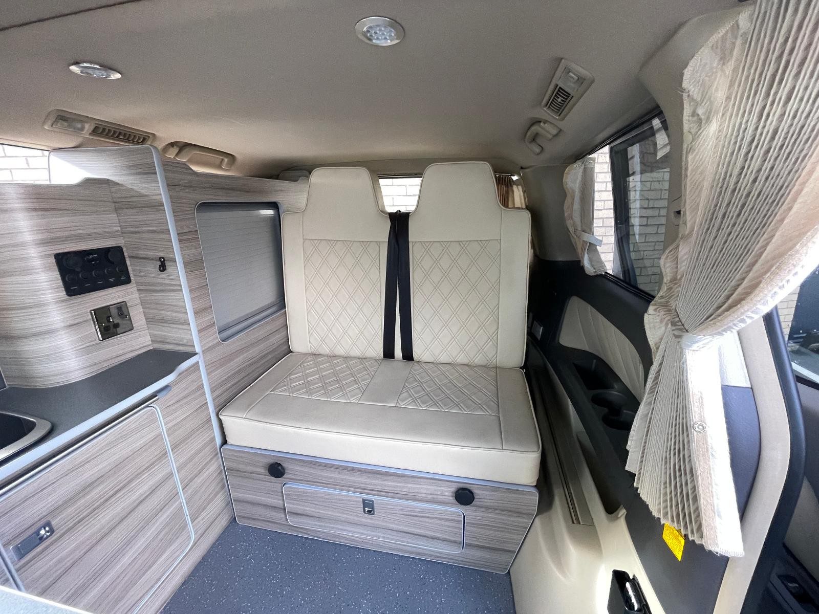 Toyota Alphard - Image 6